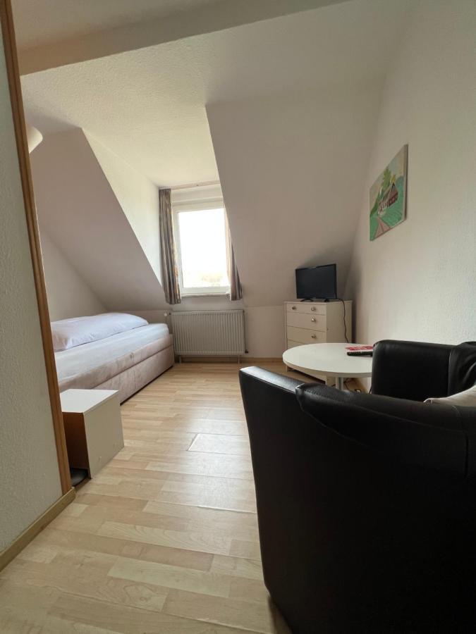 Hotel Zum Ruecking Northeim Buitenkant foto