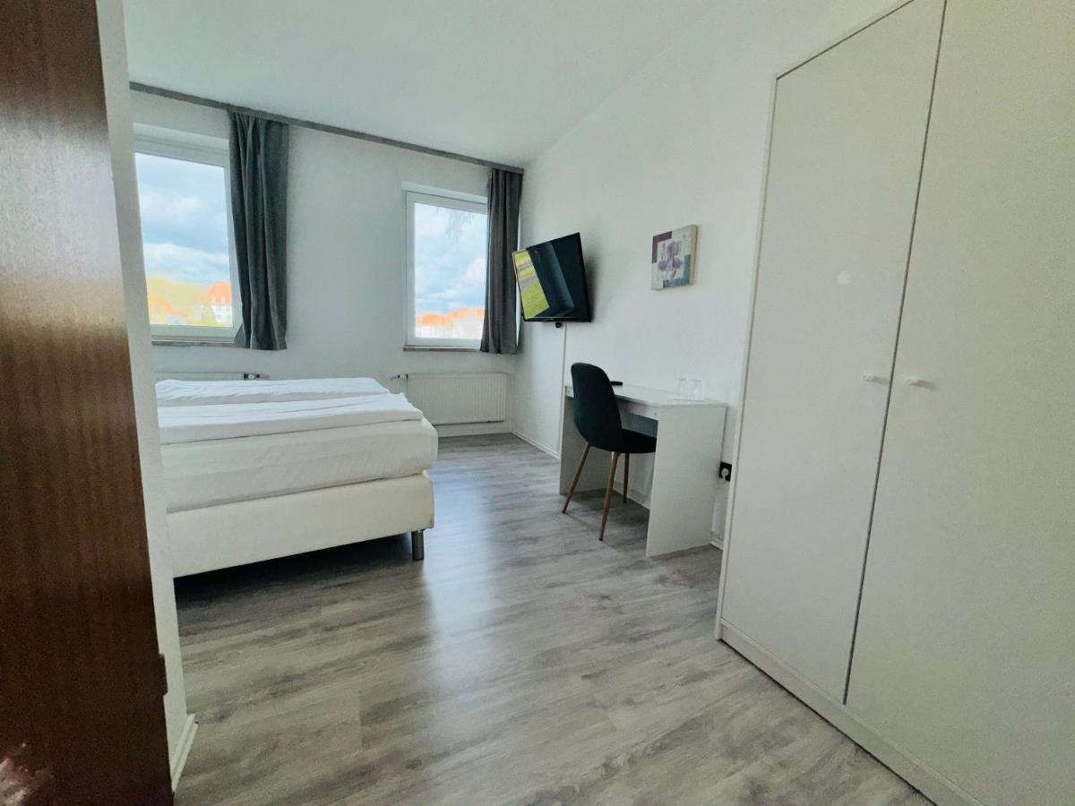 Hotel Zum Ruecking Northeim Buitenkant foto