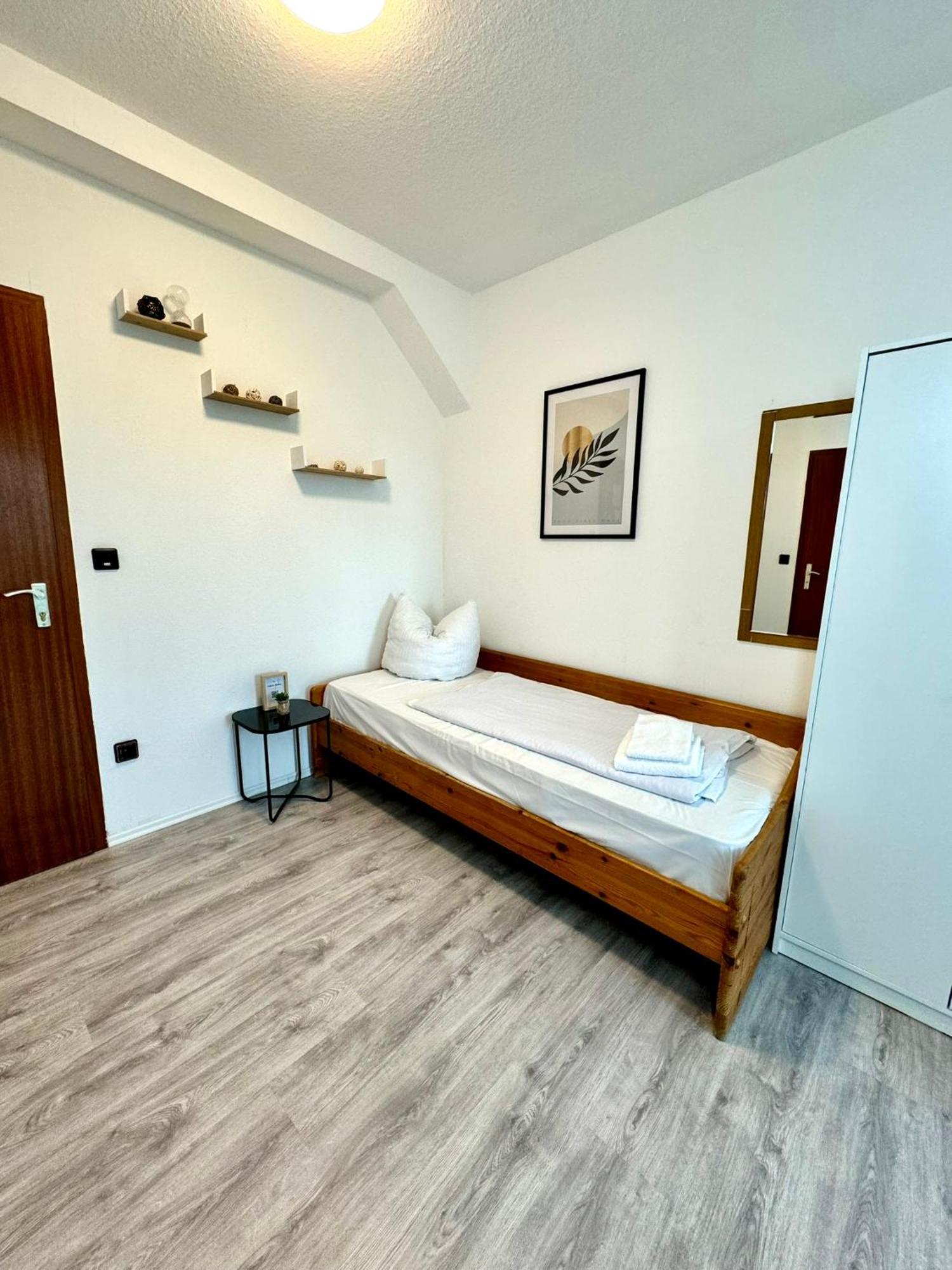 Hotel Zum Ruecking Northeim Buitenkant foto